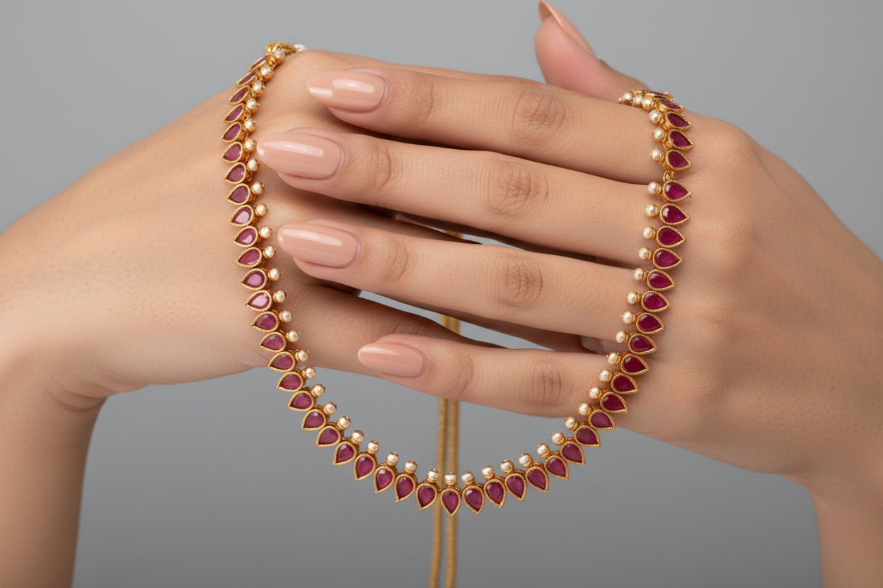 Aangan Maroon Set