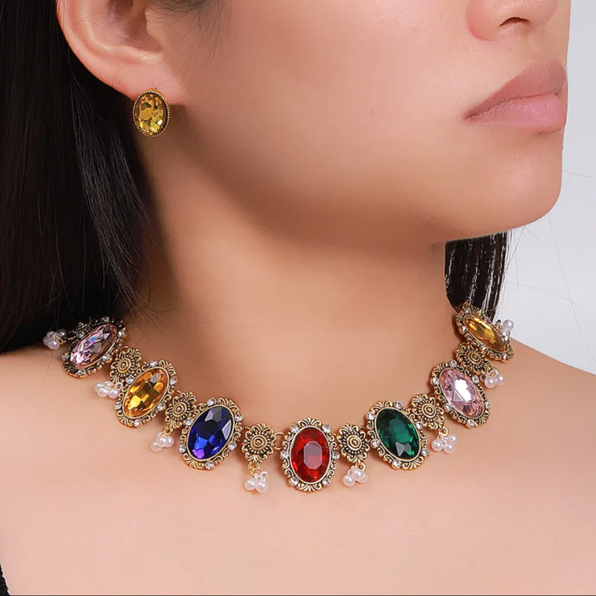 Lyra Necklace Set